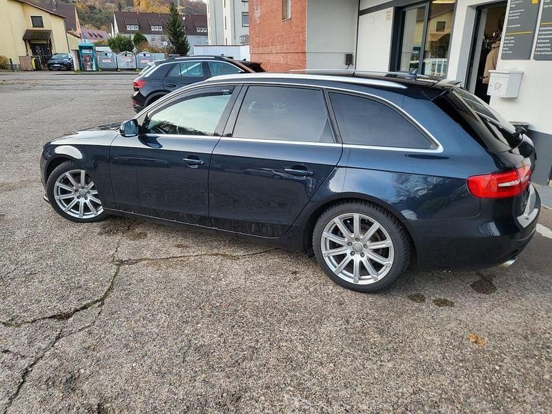 Gebraucht Audi A4 Ambiente 204 PS (150 kW) 2013 Blau Kombi