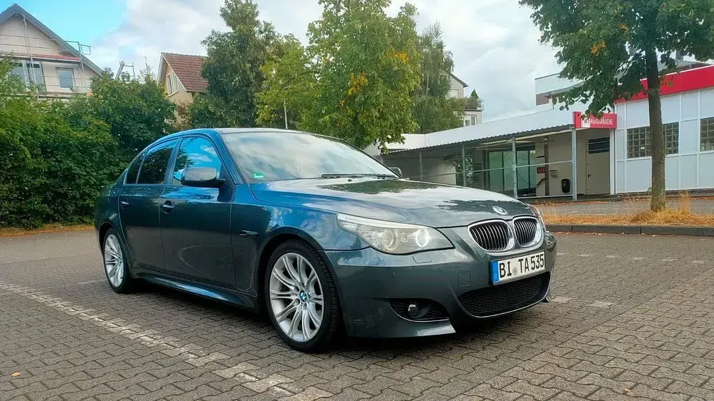 Gebraucht BMW 535 Lifestyle 286 PS (210 kW) 2009 Grau Limousine