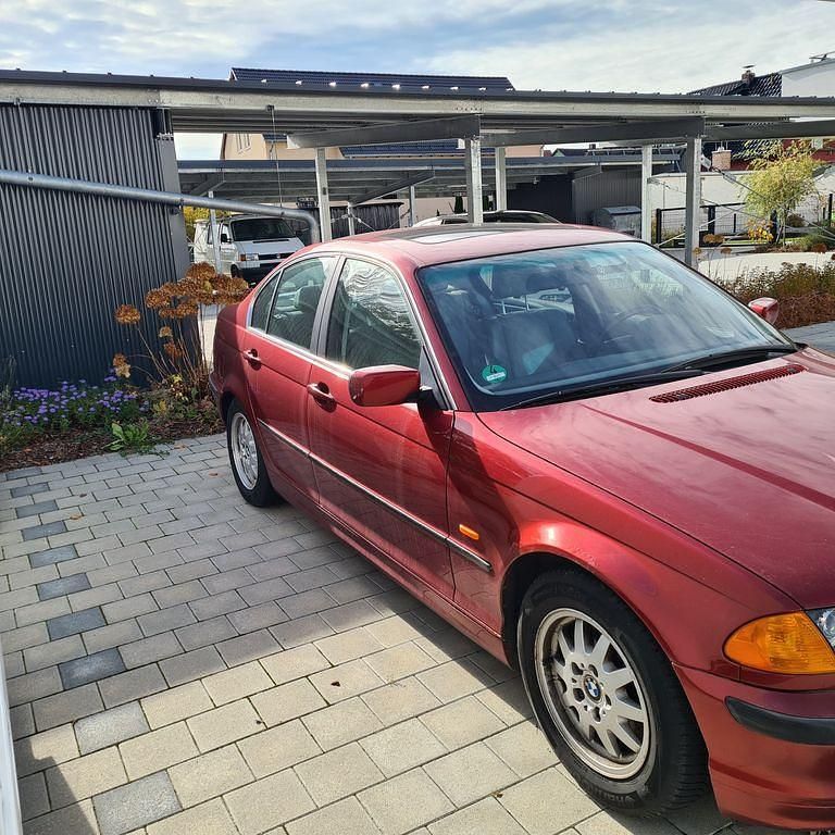 Gebraucht BMW 323 170 PS (125 kW) 1999 Rot Limousine