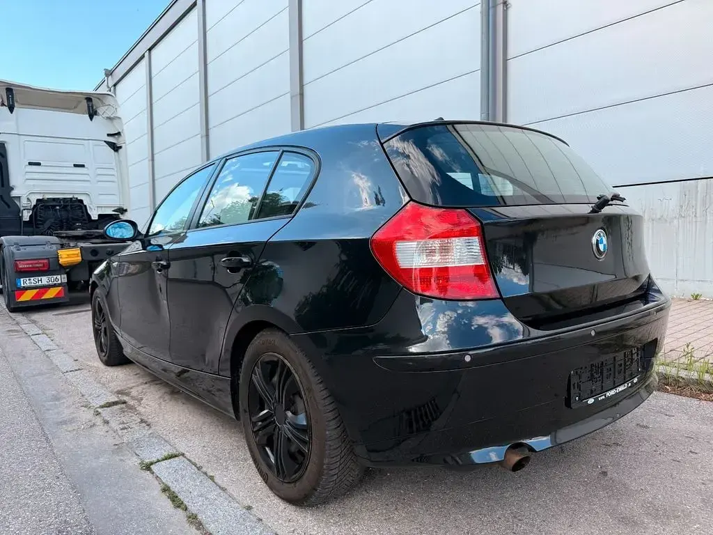 Gebraucht BMW 116 116 PS (85 kW) 2007 Schwarz Kleinwagen