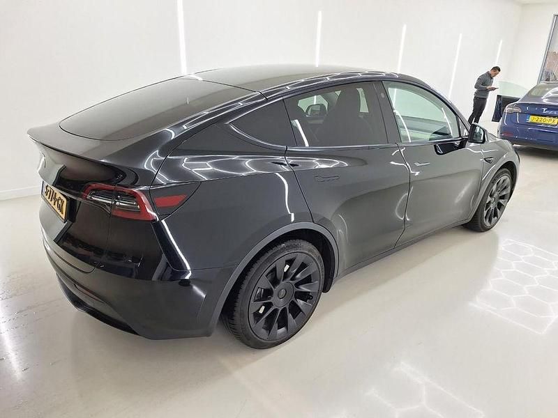 Gebraucht Tesla Model Y Standard Range 225 kW (306 PS) 2023 Schwarz SUV