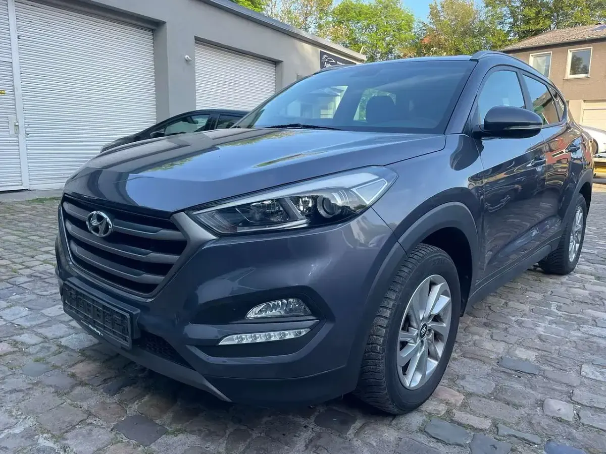 Gebraucht Hyundai Tucson Classic 116 PS (85 kW) 2016 Grau SUV