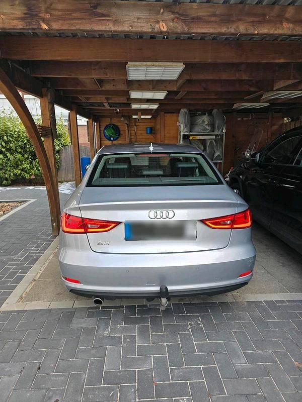 Gebraucht Audi A3 110 PS (80 kW) 2015 Grau Limousine