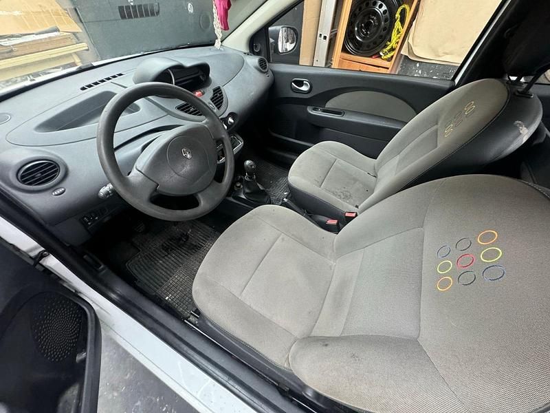 Gebraucht Renault Twingo 75 PS (55 kW) 2010 Weiß Kleinwagen