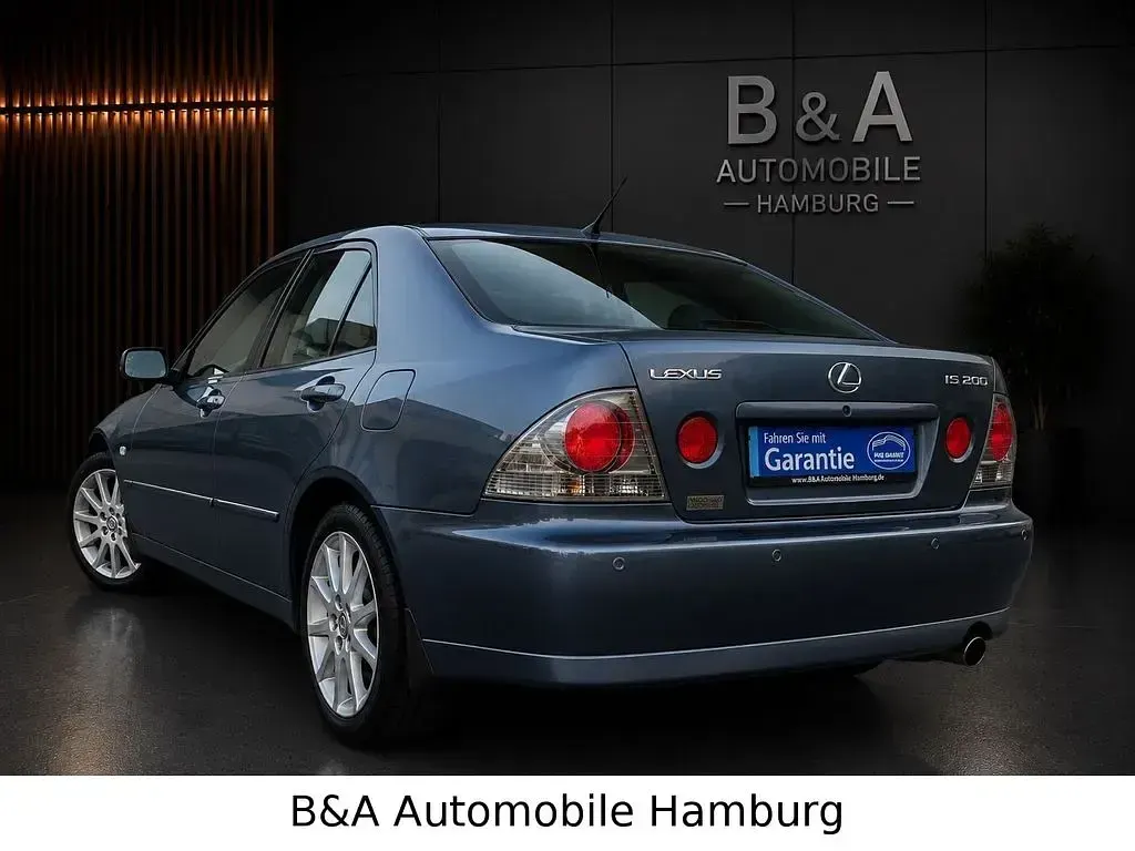 Gebraucht Lexus IS200 155 PS (114 kW) 2004 Blau Limousine