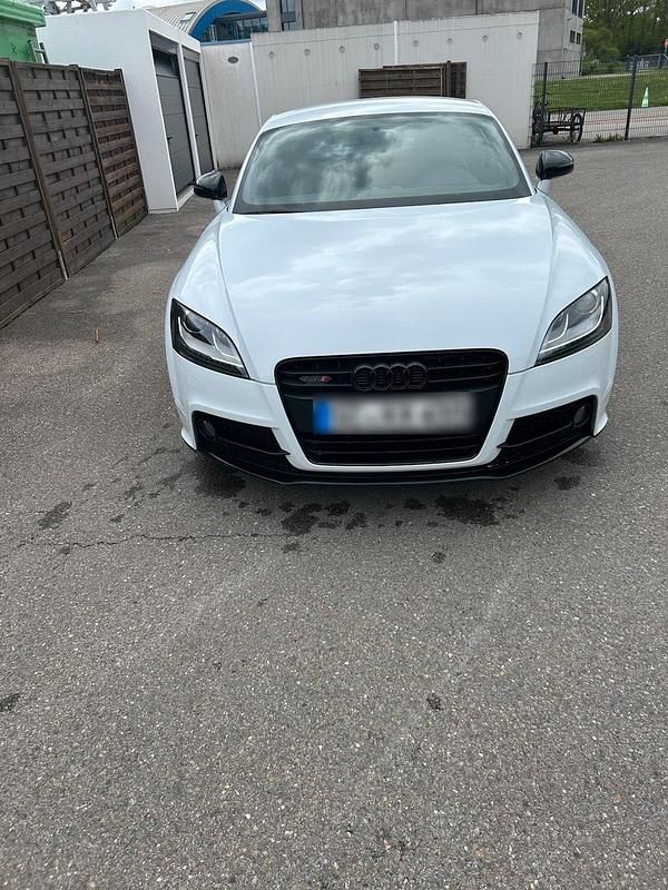 Weiß Gebraucht 2013 Audi TT Coupé | 20.000 € - Bild 1/4