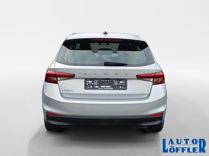 Gebraucht Skoda Fabia Selection 95 PS (69 kW) 2023 Brilliantsilber (metallic) Kleinwagen