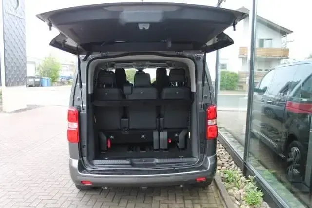Gebraucht Citroën Spacetourer 177 PS (130 kW) 2022 Grau Van / Kleinbus