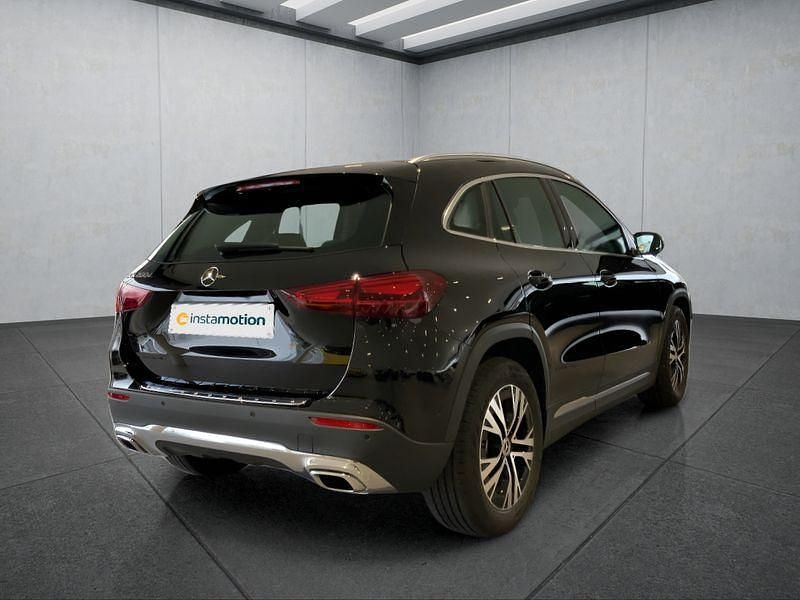 Gebraucht Mercedes GLA200 150 PS (110 kW) 2025 Schwarz SUV