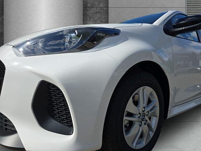 Neu Mazda 2 Center-Line 116 PS (85 kW) 2025 Lunar white Kleinwagen