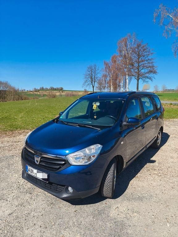 Gebraucht Dacia Lodgy Prestige 116 PS (85 kW) 2017 Blau Van / Kleinbus