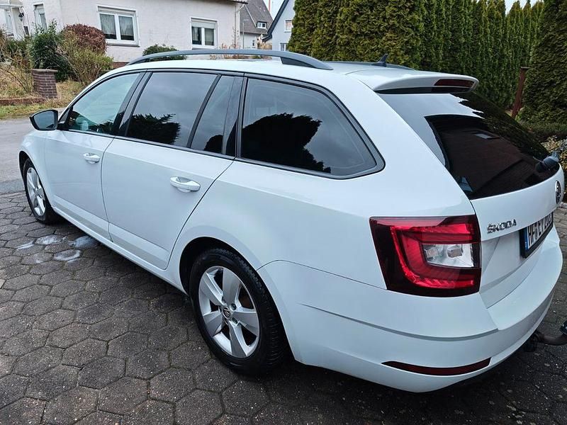 Gebraucht Skoda Octavia Style 150 PS (110 kW) 2018 Weiß Kombi