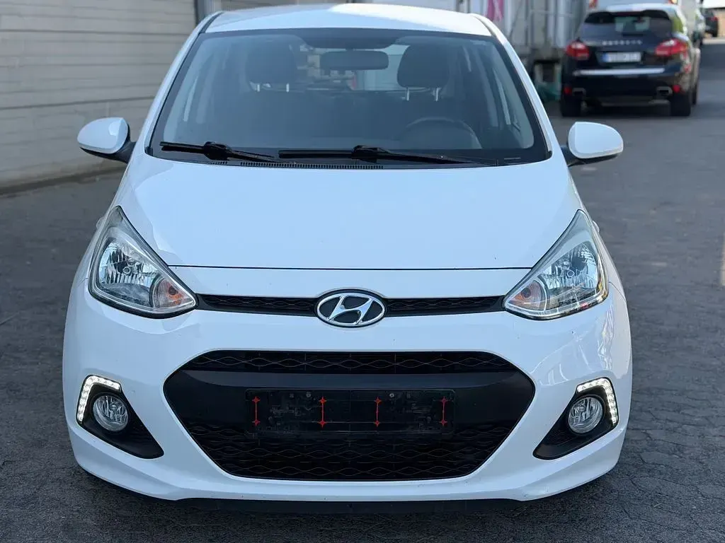 Gebraucht Hyundai i10 Intro Edition 87 PS (63 kW) 2014 Weiß Kleinwagen