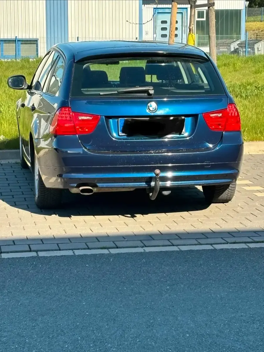 Gebraucht BMW 316 122 PS (89 kW) 2011 Blau Kombi