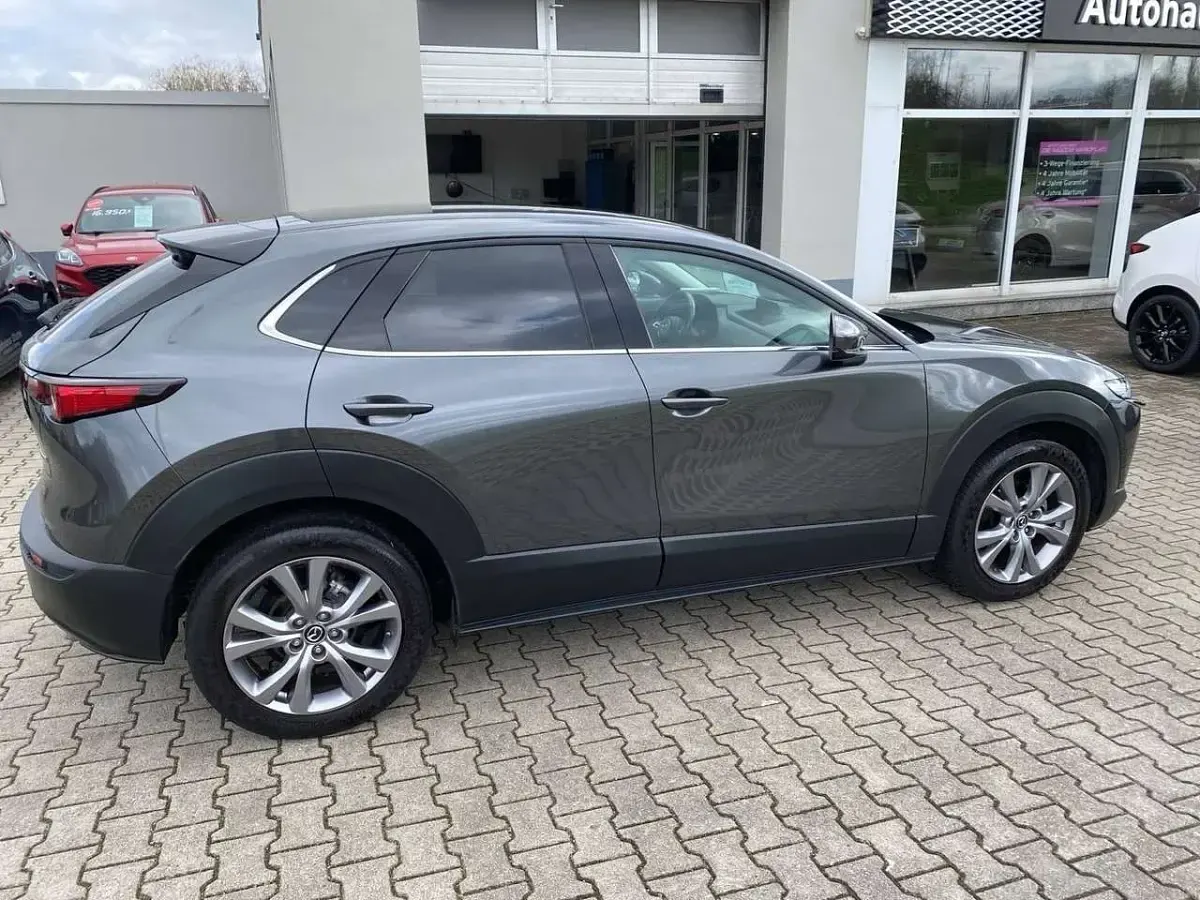 Gebraucht Mazda CX-30 Selection 122 PS (89 kW) 2022 Machine gray SUV