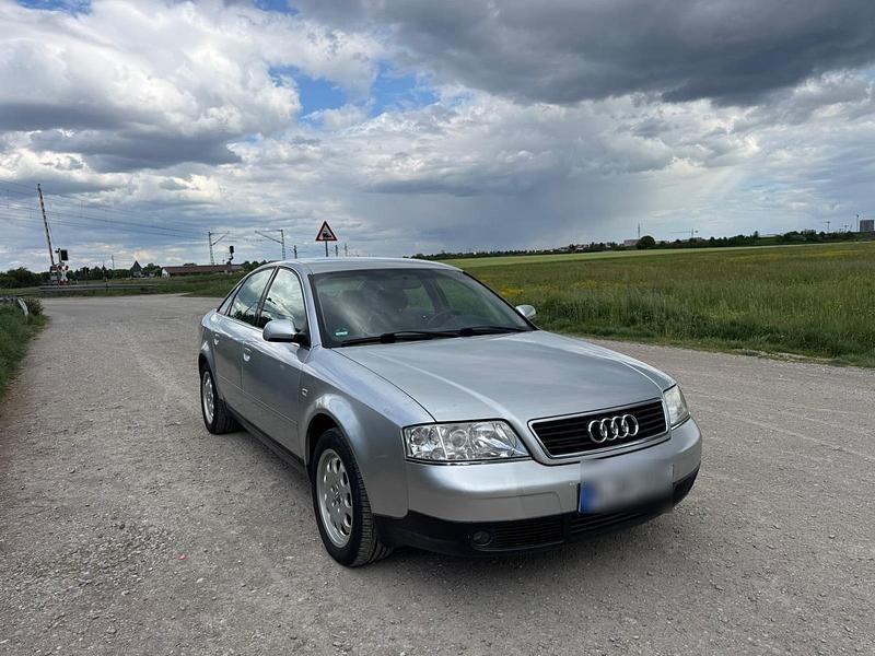 Grau Gebraucht 2000 Audi A6 Limousine | 2.000 € (Guter Preis) - Bild 1/4