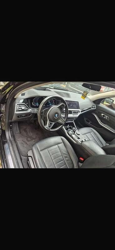 Gebraucht BMW 330e Luxury Line 184 PS (135 kW) 2020 Schwarz Limousine