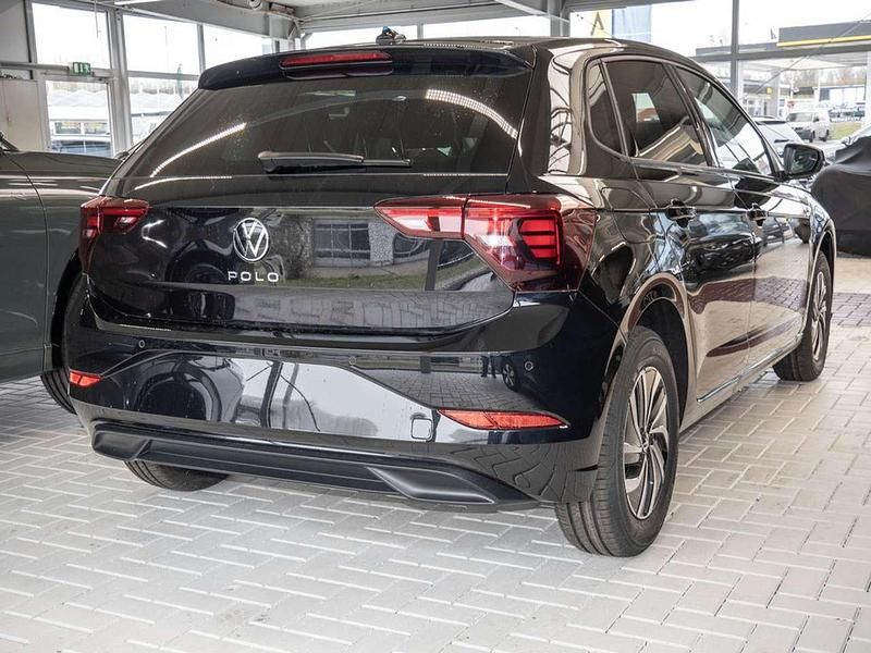 Neu VW Polo Life 116 PS (85 kW) 2025 Schwarz Kleinwagen
