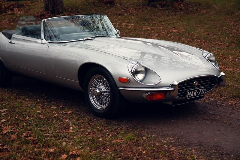 Second-hand Jaguar E-Type 318 CP (233 kW) 1973 Argintiu Cabrio