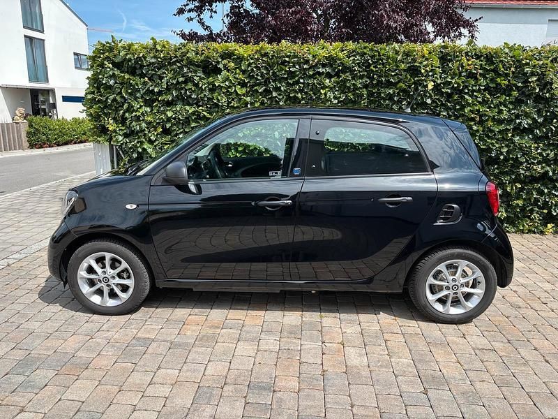 Schwarz Gebraucht 2019 Smart ForFour Electric Drive Kleinwagen | 7.750 € (Superpreis) - Bild 1/4