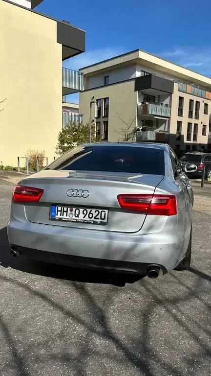 Gebraucht Audi A6 Ambiente 299 PS (219 kW) 2012 Silber Limousine