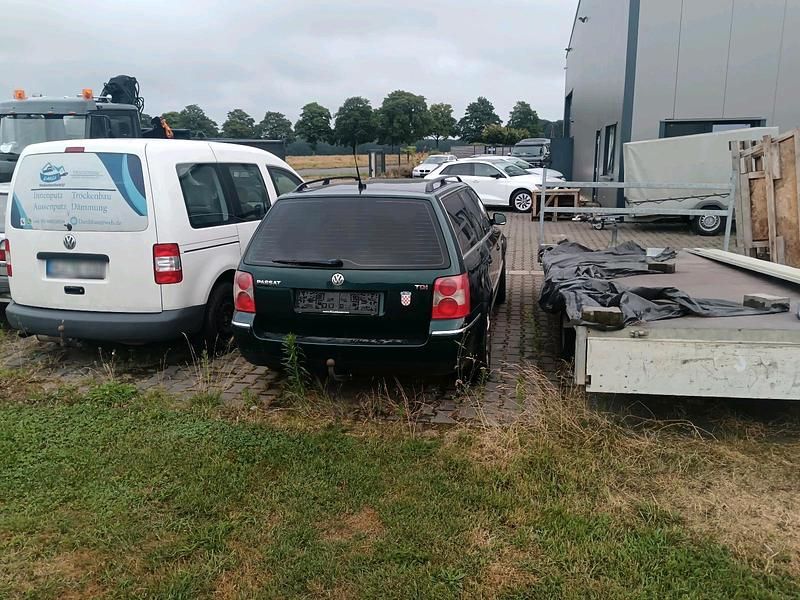 Gebraucht VW Passat Highline 131 PS (96 kW) 2002 Grün Kombi