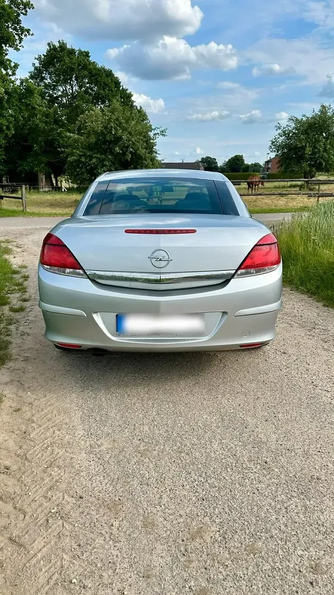 Gebraucht Opel Astra Cabriolet 150 PS (110 kW) 2006 Silber Cabrio