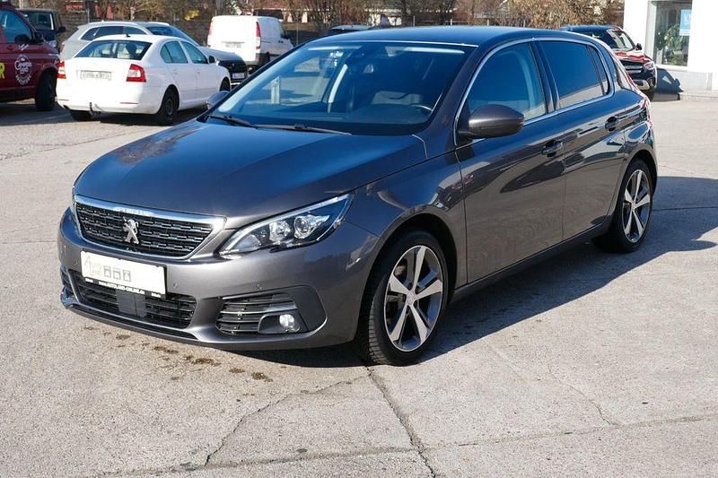 Gebraucht Peugeot 308 Allure 131 PS (96 kW) 2019 Grau Limousine