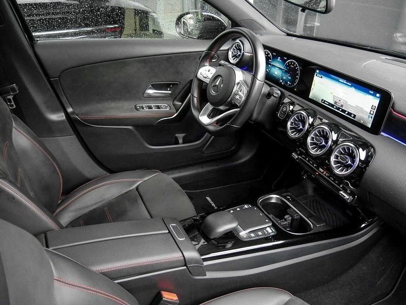 Gebraucht Mercedes A250 AMG 218 PS (160 kW) 2021 Schwarz Limousine