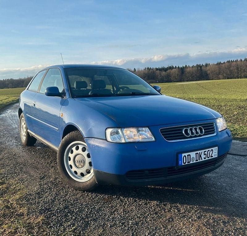 Gebraucht Audi A3 Basis 101 PS (74 kW) 1999 Blau Limousine