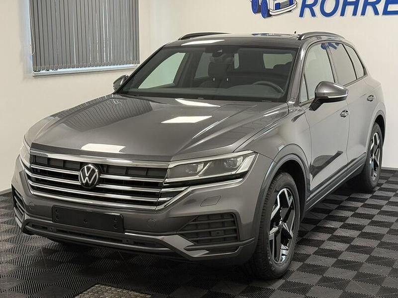 Neu VW Touareg 231 PS (169 kW) 2025 Siliziumgrau metallic SUV