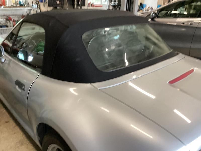Silber Gebraucht 1997 BMW Z3 Cabrio | 8.850 € - Bild 1/4