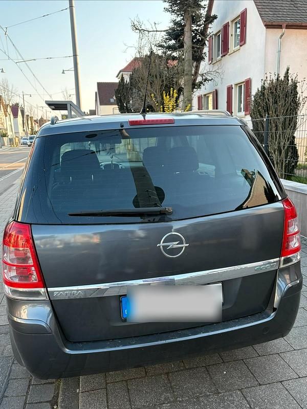 Gebraucht Opel Zafira 115 PS (84 kW) 2009 Grau Van / Kleinbus
