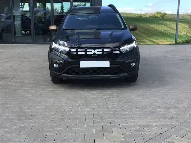 Usata Dacia Jogger Extreme 110 CV (80 kW) 2022 Nero Monovolume