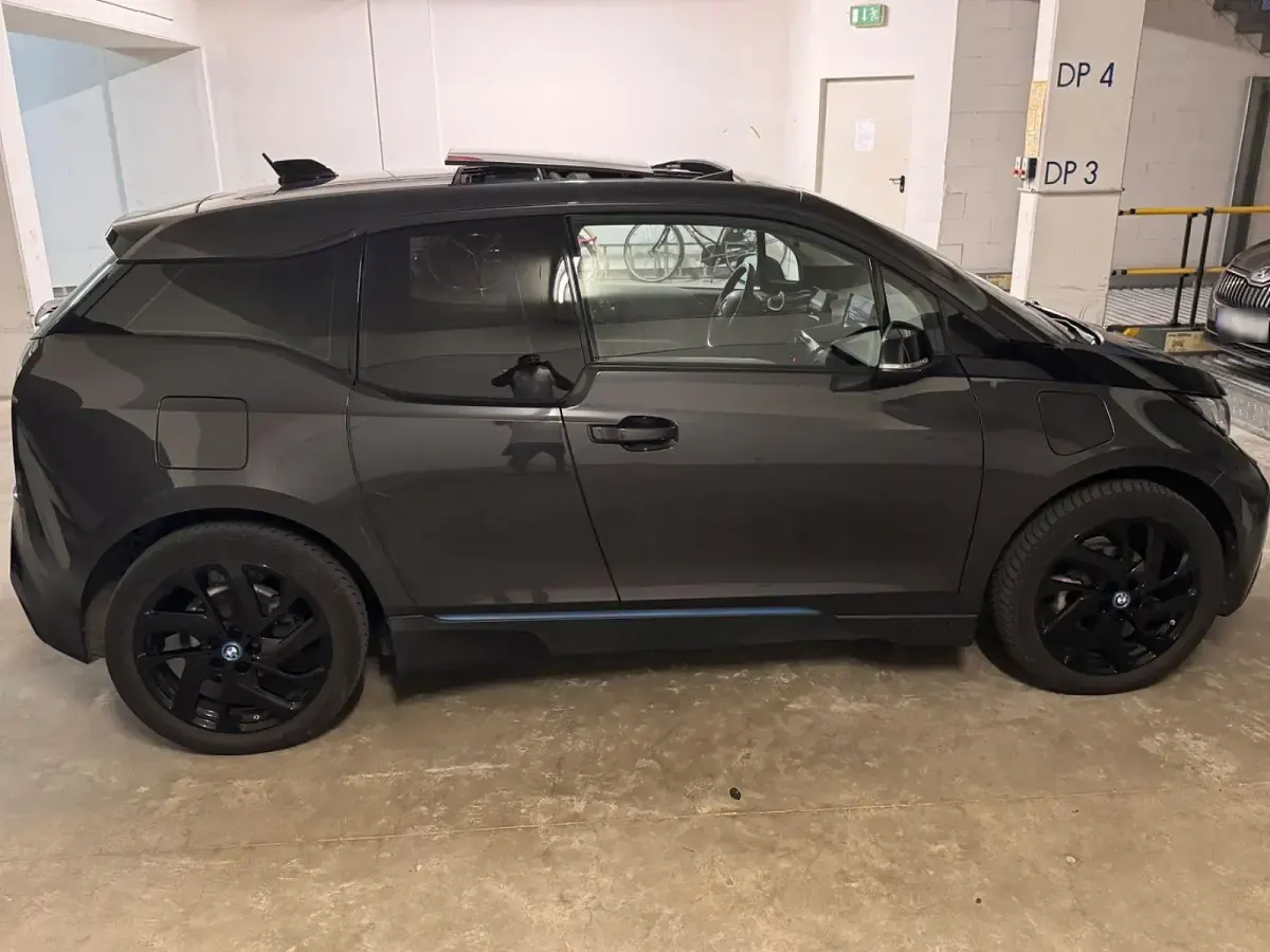 Gebraucht BMW i3 170 PS (125 kW) 2015 Schwarz Kleinwagen