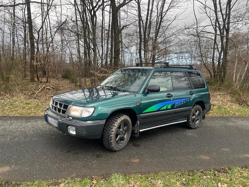 Gebraucht Subaru Forester 122 PS (89 kW) 1998 Grün SUV