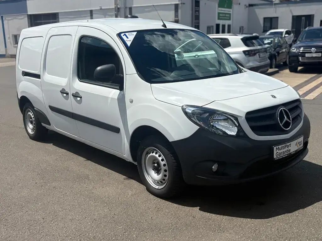 Gebraucht Mercedes Citan 111 116 PS (85 kW) 2021 Weiß Van / Kleinbus