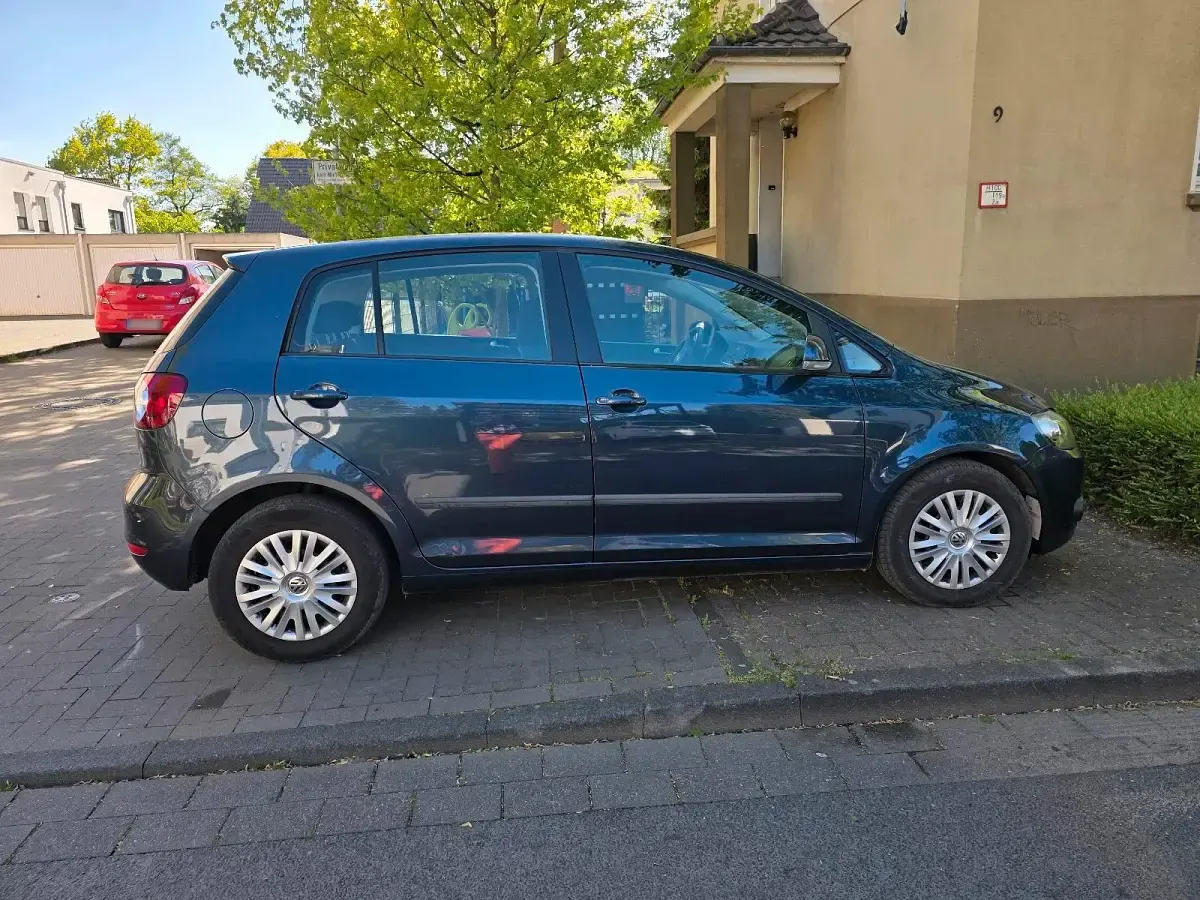 Gebraucht VW Golf VI Trendline 105 PS (77 kW) 2010 Andere farben Kleinwagen