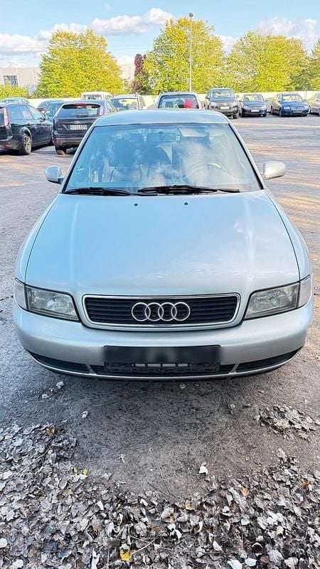Gebraucht 1998 Audi A4 Limousine | 800 € (Superpreis) - Bild 1/4