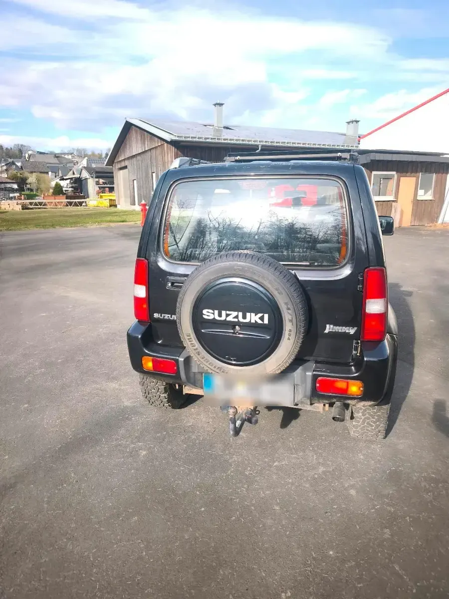 Gebraucht Suzuki Jimny 86 PS (63 kW) 2006 Schwarz SUV