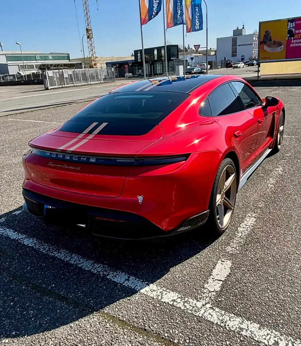 Gebraucht Porsche Taycan Turbo S 559 kW (761 PS) 2021 Schwarz Limousine