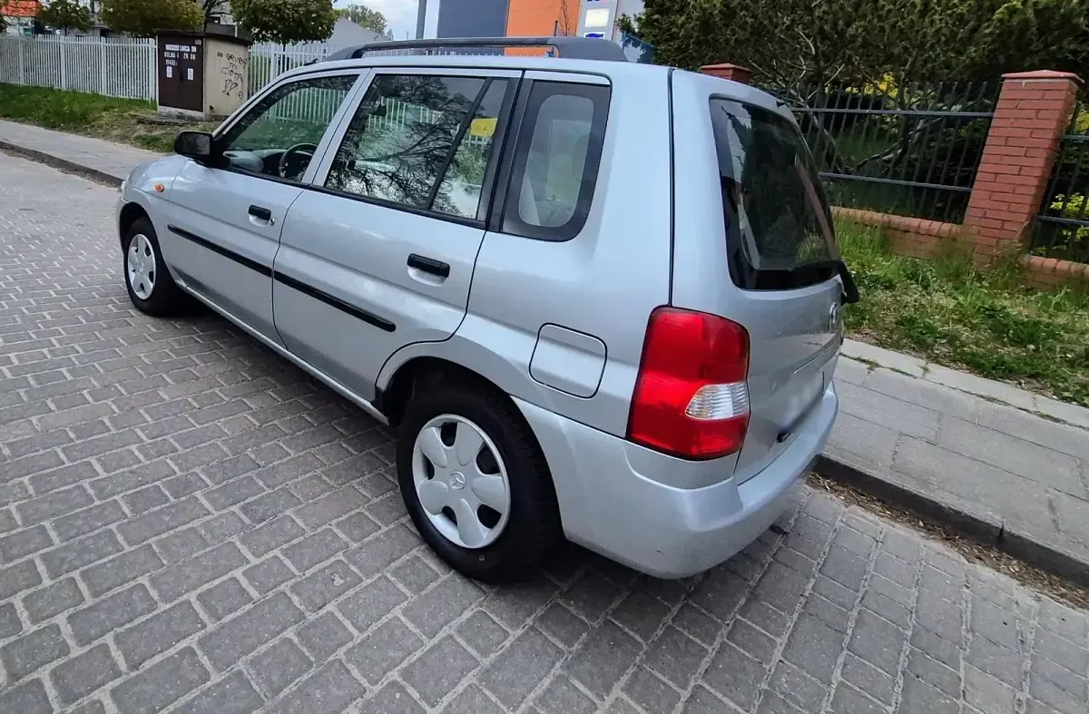 Gebraucht Mazda Demio 62 PS (45 kW) 1999 Silber Kleinwagen