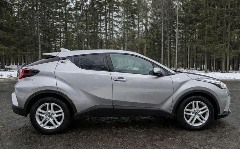 Gebraucht Toyota C-HR 122 PS (89 kW) 2021 Grau SUV