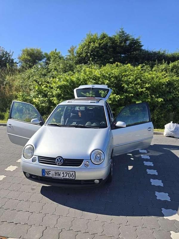 Grau Gebraucht 2004 VW Lupo Kleinwagen | 2.350 € (Fairer Preis) - Bild 1/4