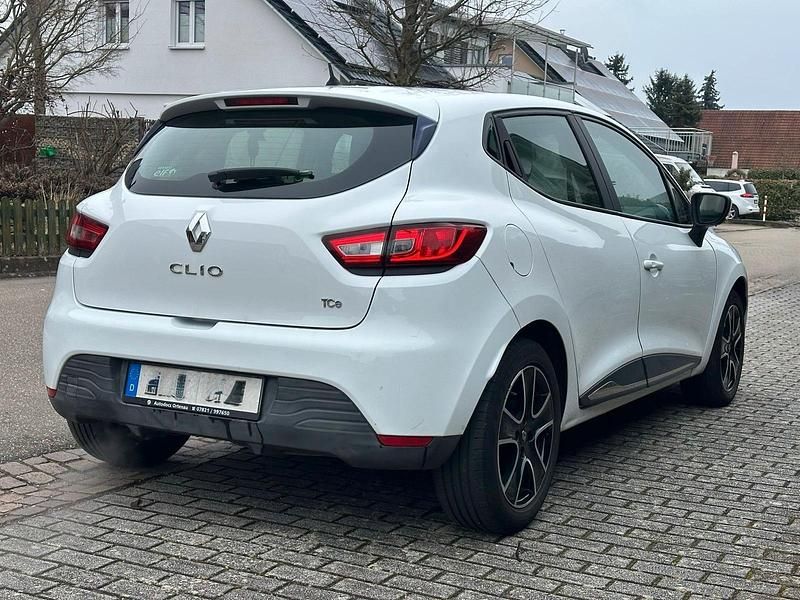Gebraucht Renault Clio IV 90 PS (66 kW) 2015 Weiß Limousine