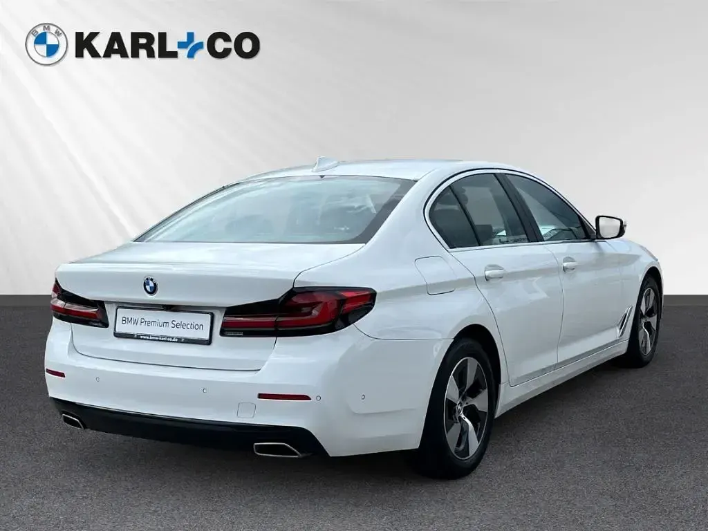 Używany BMW 520 190 KM (139 kW) 2022 Biały Sedan/Limuzyna