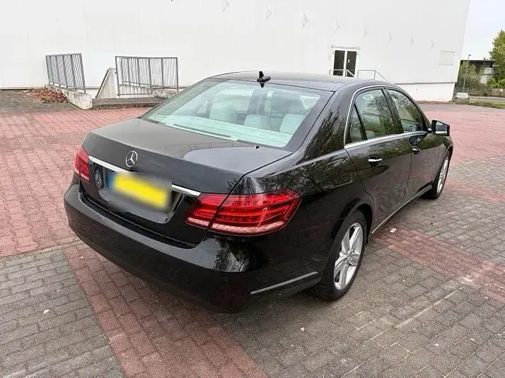 Gebraucht Mercedes E350 Elegance 258 PS (189 kW) 2014 Schwarz Limousine