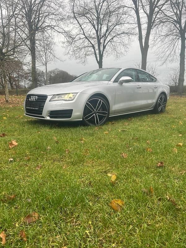 Silber Gebraucht 2011 Audi A7 Limousine | 19.350 € (Fairer Preis) - Bild 1/4