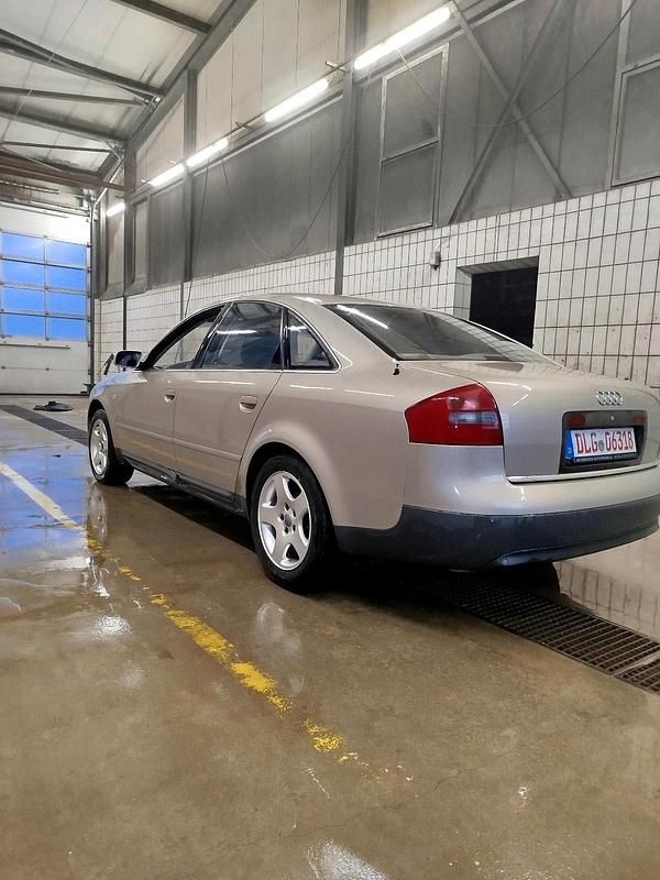 Gebraucht Audi A6 163 PS (119 kW) 2000 Gold Limousine