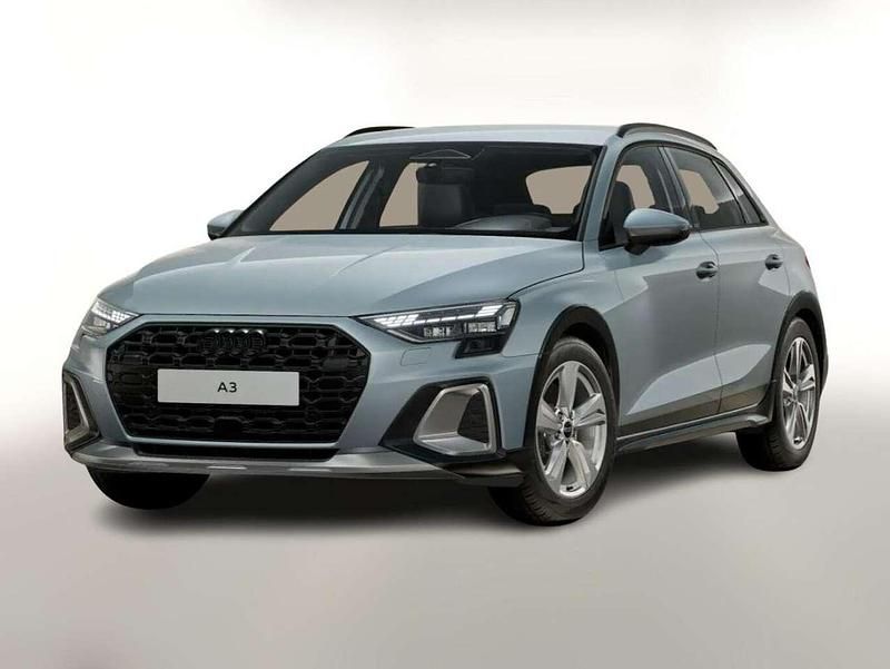 Pfeilgrau perleffekt Neu 2025 Audi A3 Ambiente SUV | 35.630 € (Guter Preis) - Bild 1/4